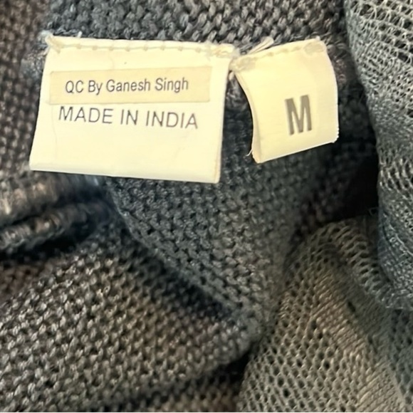 Chan Luu,Luxury Elegant Rich Gray Cardigan Sweater w/Lace Hem, Perfect, Size M - Picture 9 of 10